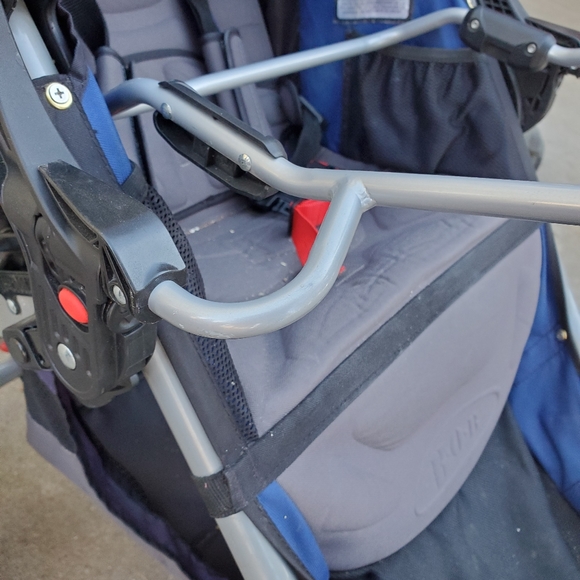 Bob Gear Jogging Stroller Chicco Keyfit30 Carseat Adaptor - Picture 3 of 4